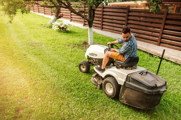 Cost of Industrial Lawn Mowing in Reston