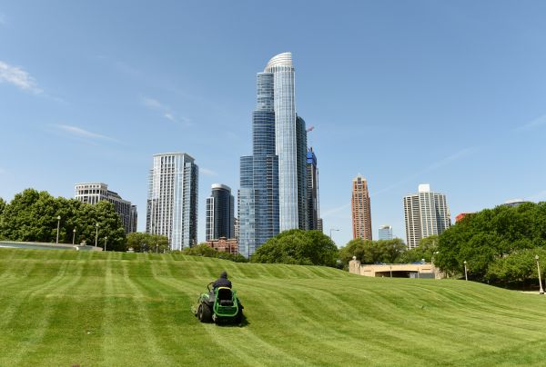 Cost of Business Lawn Maintenance in Reston